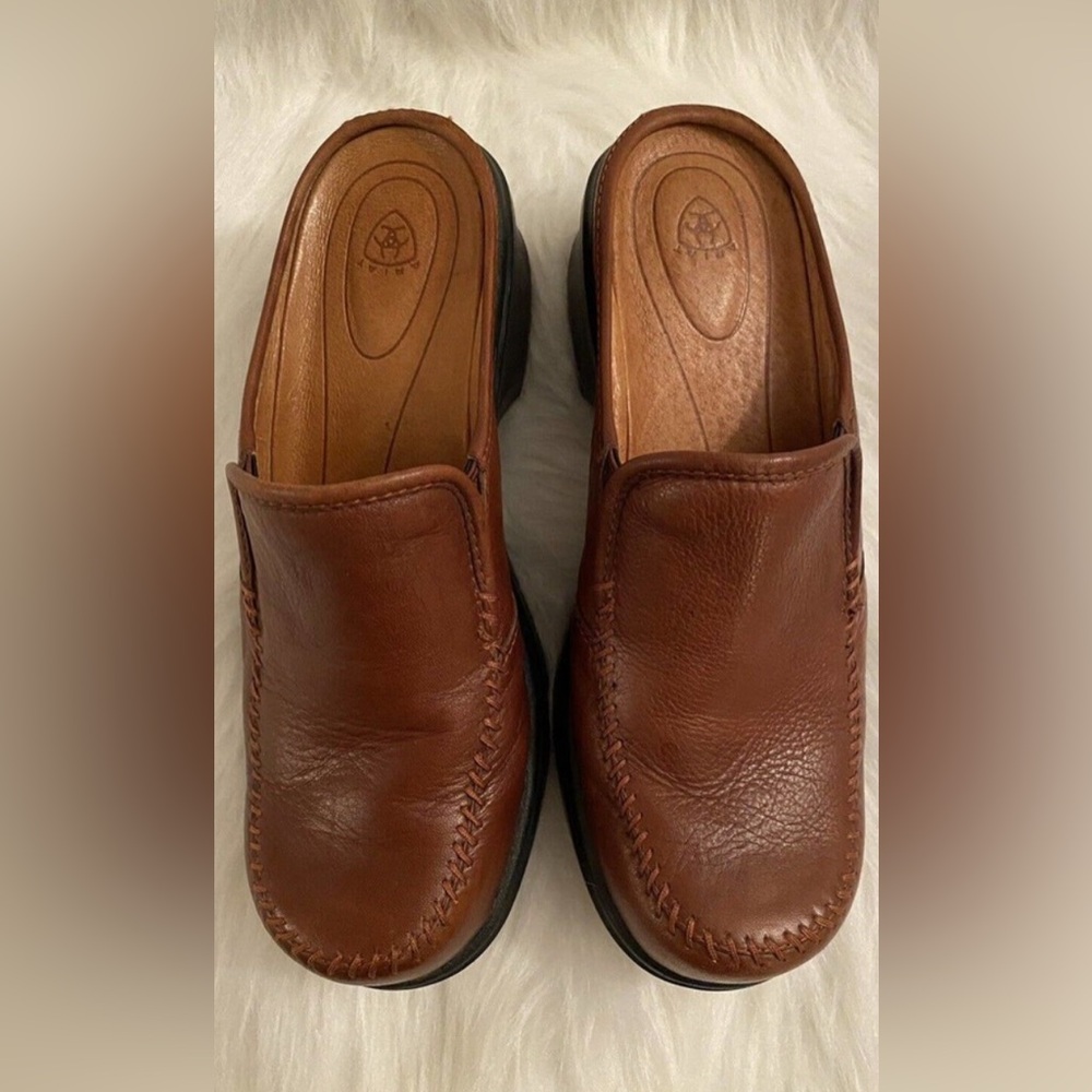 Ariat Women’s Brown Leather Mule Slip On Low Heel Size 7.5B - Picture 2 of 6